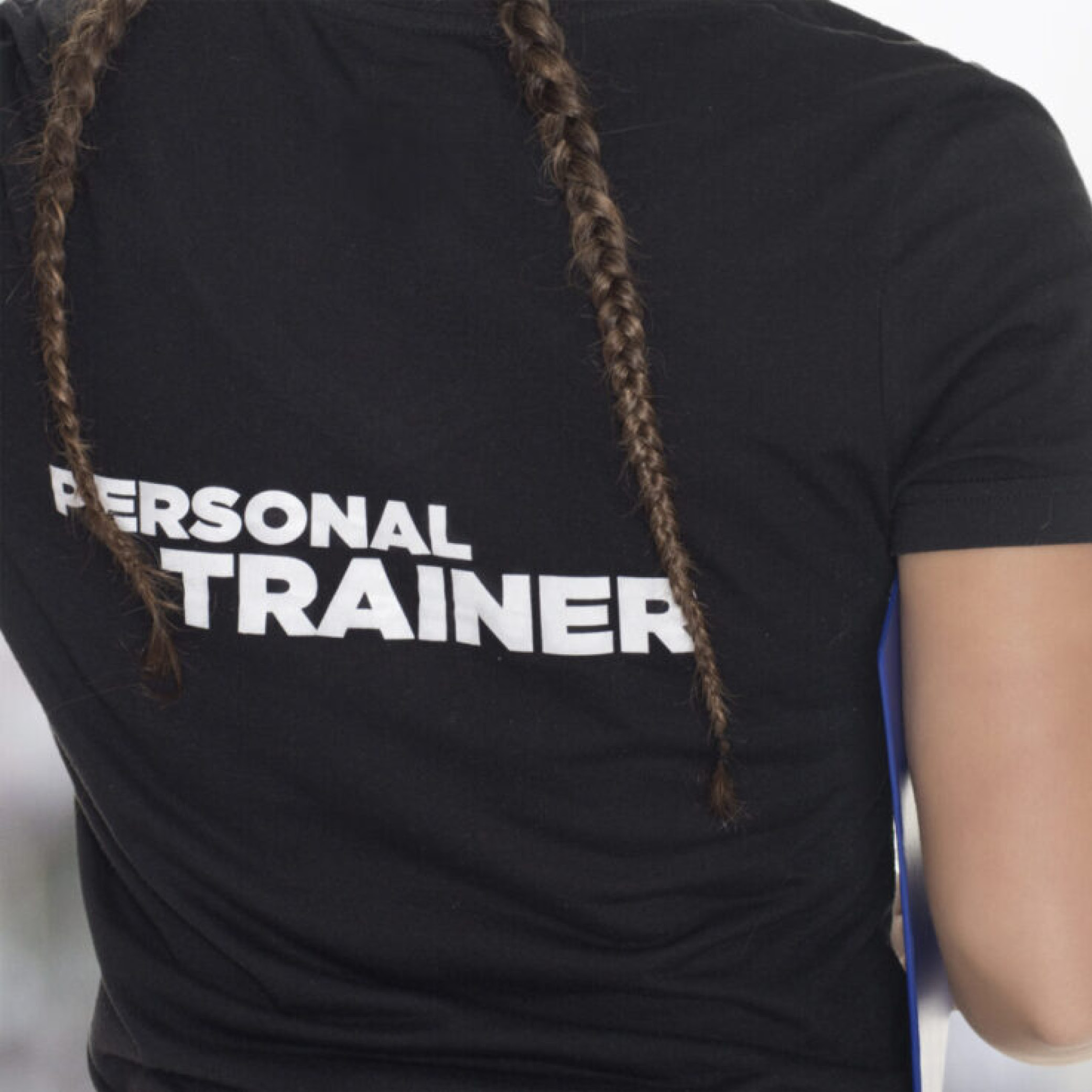   PERSONAL TRAINER