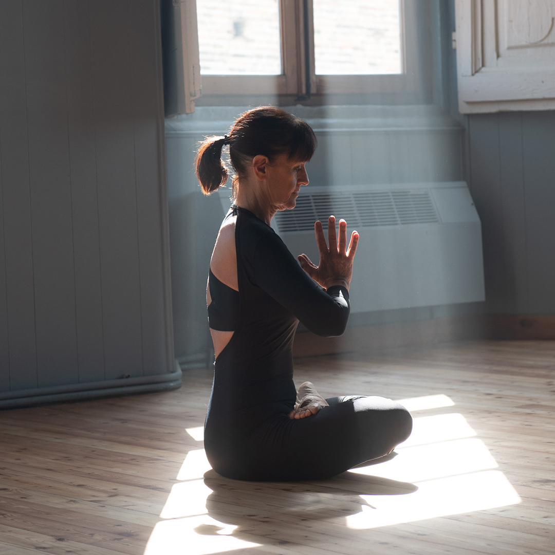 yoga teachingGIO 8189