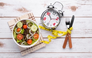 Dieta: meglio mangiare presto che tardi per la crononutrizione